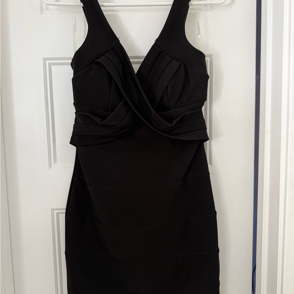 Elegant Black Sleeveless Dress